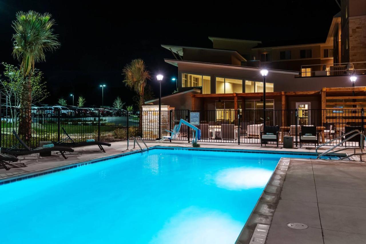 Residence Inn By Marriott Austin Airport Bagian luar foto